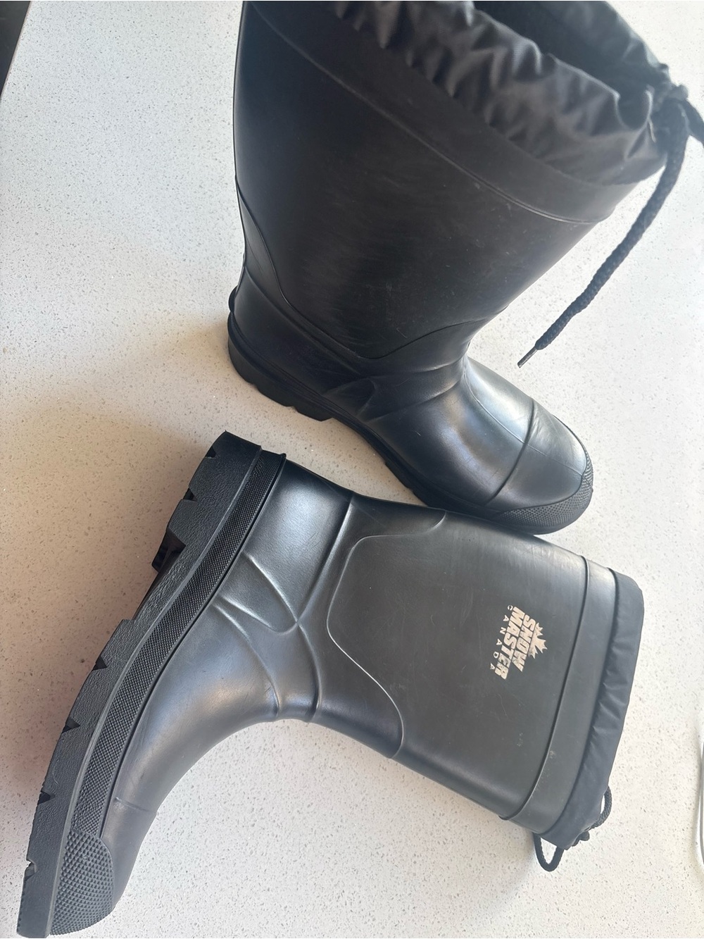 Men's Black Winter Boots with Drawstring